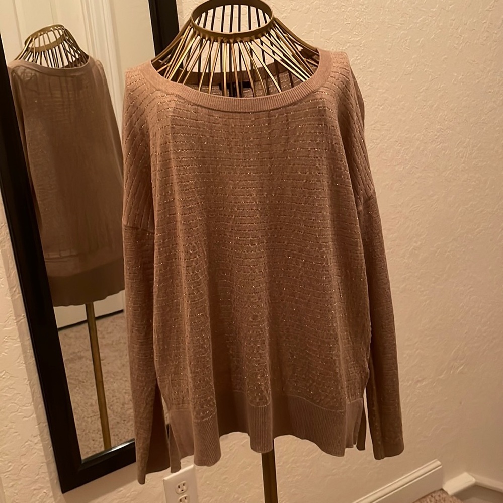 H&M Tan and Gold Light Sweater